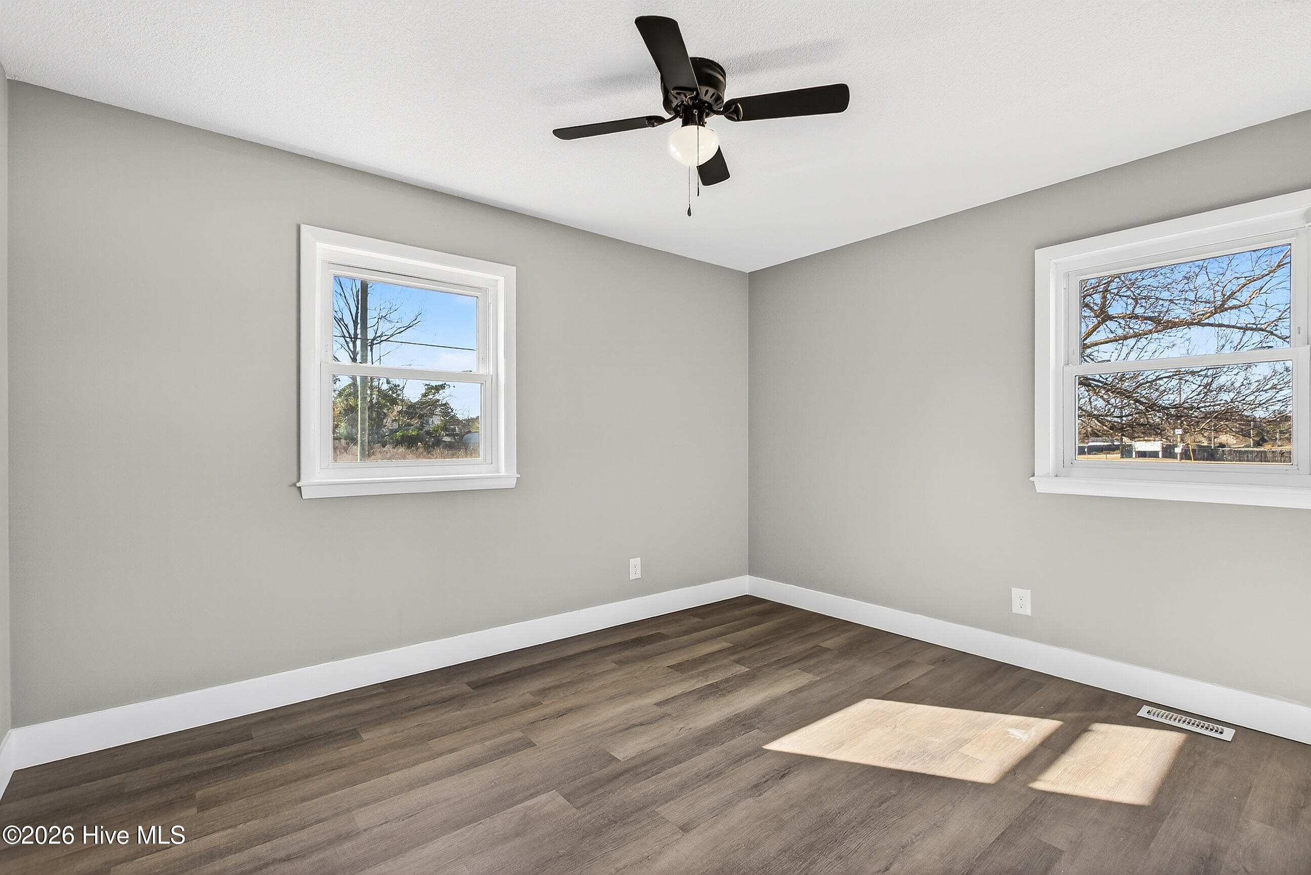 290 Cow Horn Road Richlands, NC 28574 - Photo 13 of 30 16