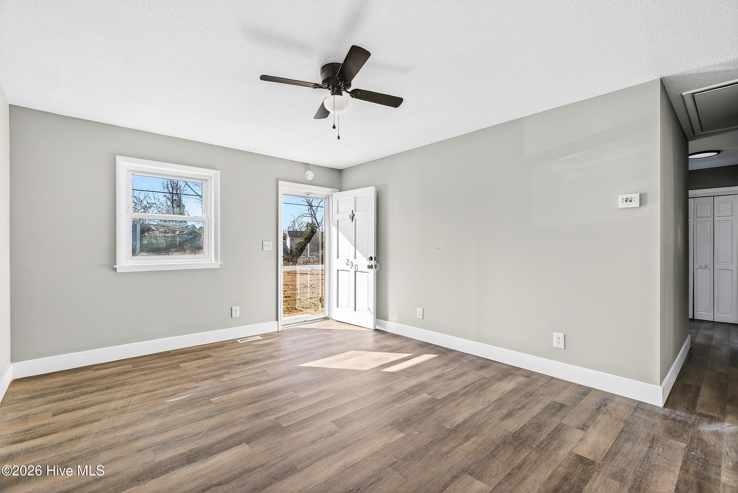 290 Cow Horn Road Richlands, NC 28574 - Photo 5 of 29 06