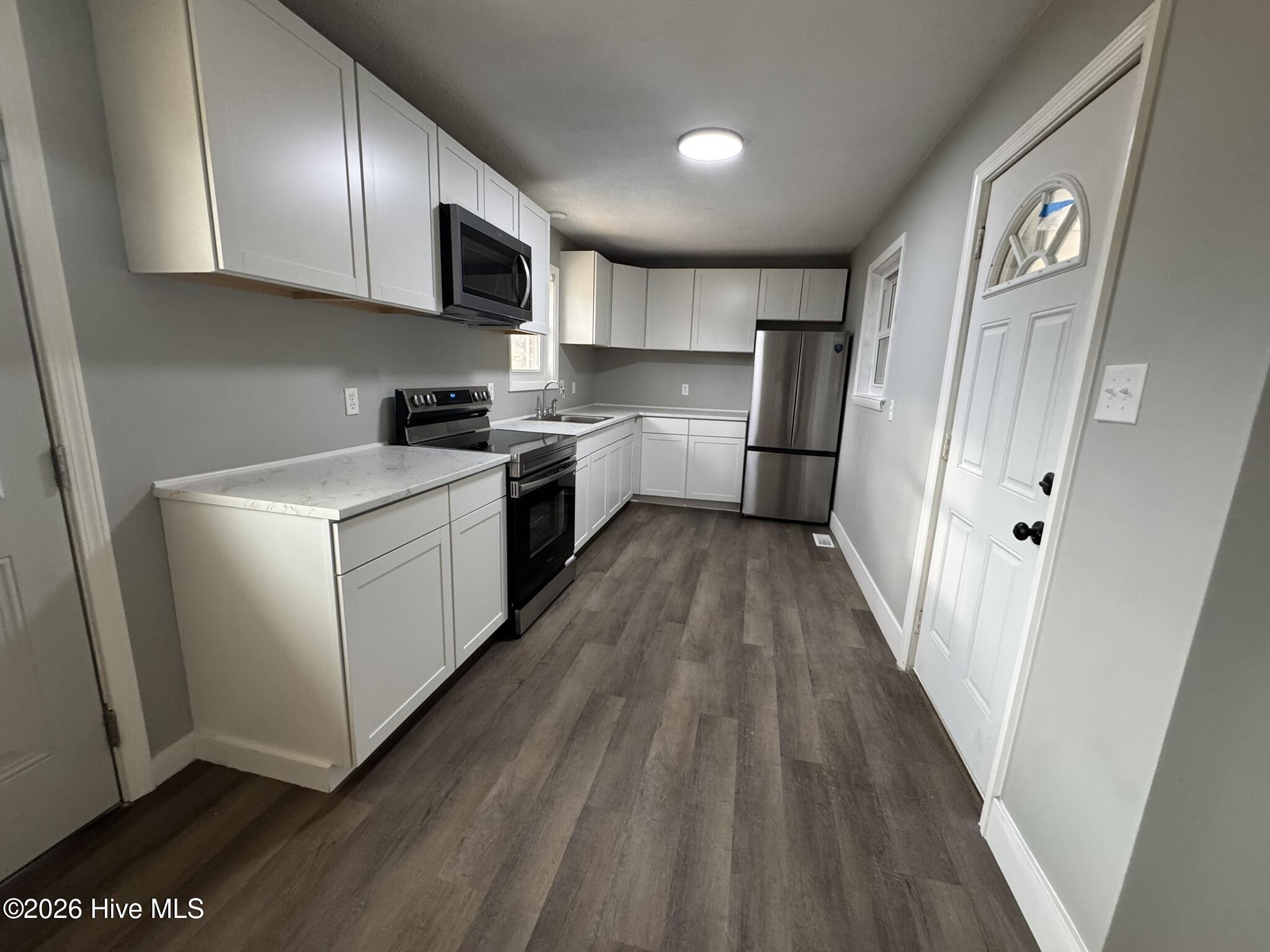 290 Cow Horn Road Richlands, NC 28574 - Photo 6 of 30 IMG_2092