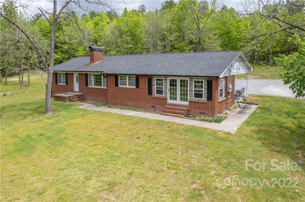 488 Elliott Road Rutherfordton, NC 28139 - Photo 2 of 44 front view of a house with a yard