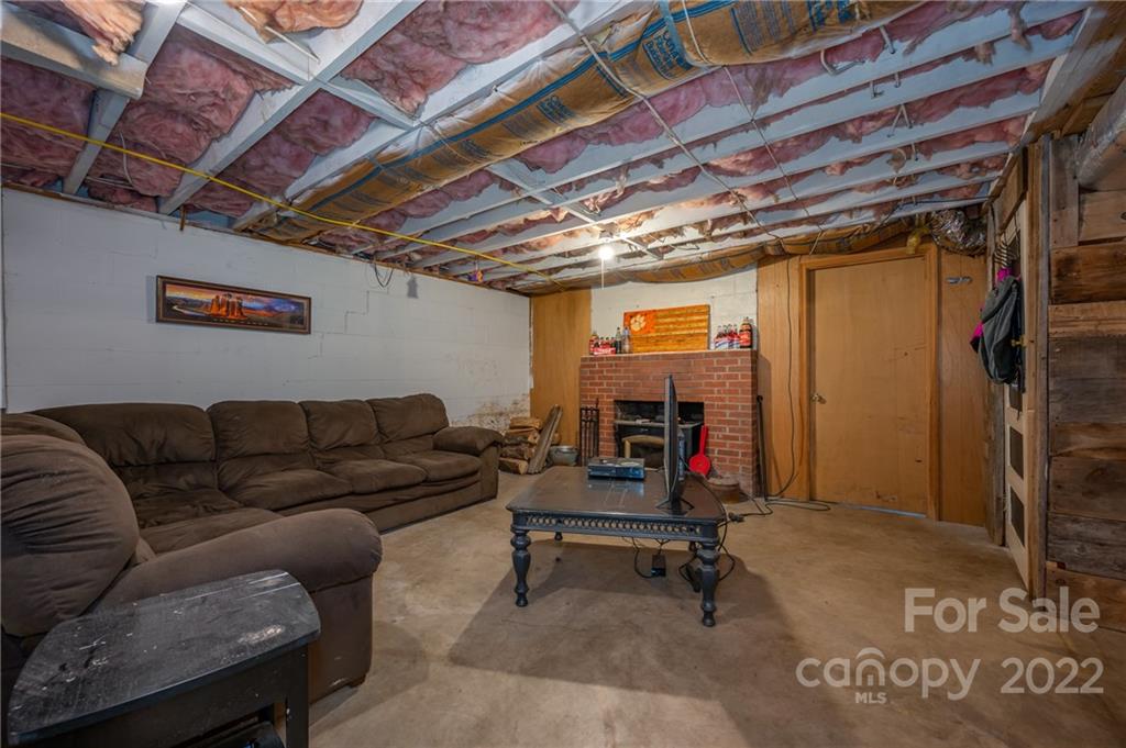 488 Elliott Road Rutherfordton, NC 28139 - Photo 27 of 44 a view of livingroom with couch and furniture