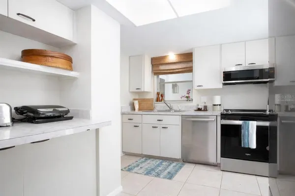 $265,000 | 3252 Westford Lane, Unit 122, Sarasota, FL 34231