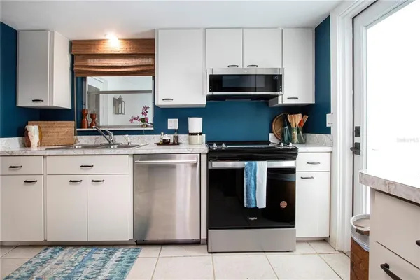 $265,000 | 3252 Westford Lane, Unit 122, Sarasota, FL 34231