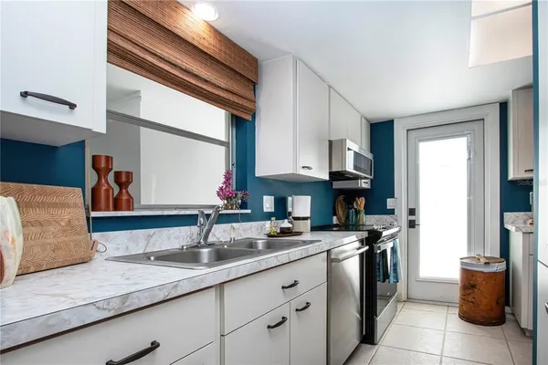 $265,000 | 3252 Westford Lane, Unit 122, Sarasota, FL 34231