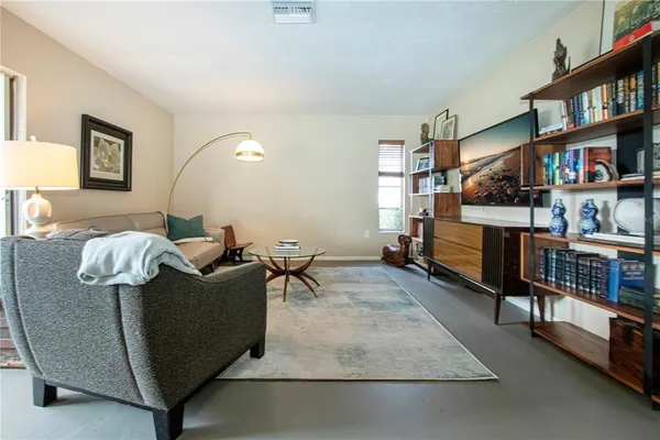 $265,000 | 3252 Westford Lane, Unit 122, Sarasota, FL 34231