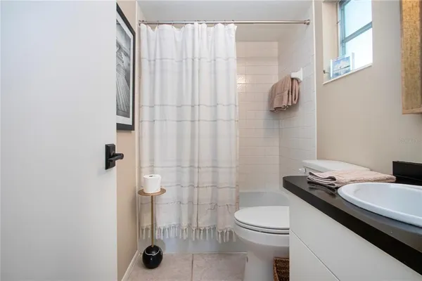 $265,000 | 3252 Westford Lane, Unit 122, Sarasota, FL 34231