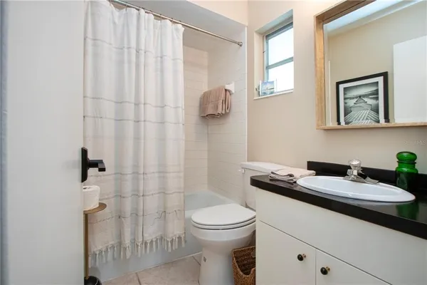 $265,000 | 3252 Westford Lane, Unit 122, Sarasota, FL 34231