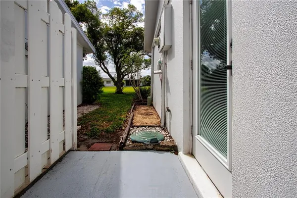 $265,000 | 3252 Westford Lane, Unit 122, Sarasota, FL 34231