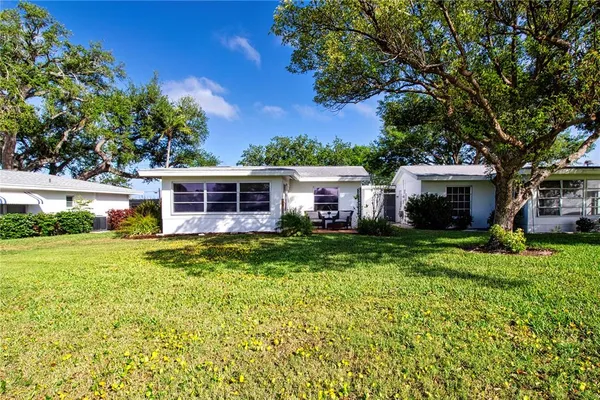 $265,000 | 3252 Westford Lane, Unit 122, Sarasota, FL 34231
