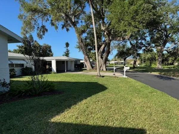$265,000 | 3252 Westford Lane, Unit 122, Sarasota, FL 34231