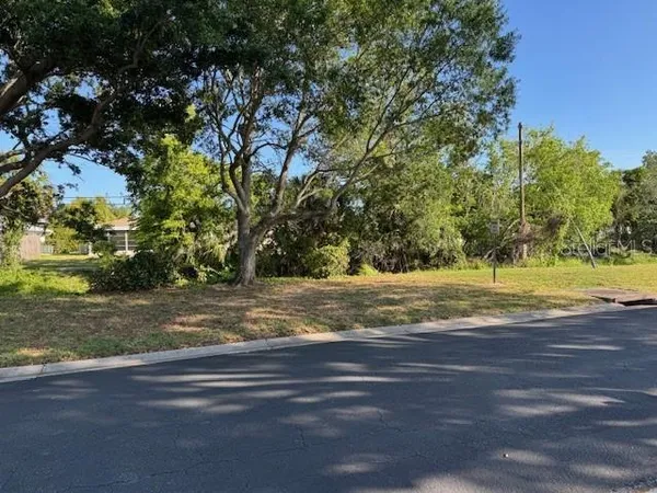 $265,000 | 3252 Westford Lane, Unit 122, Sarasota, FL 34231