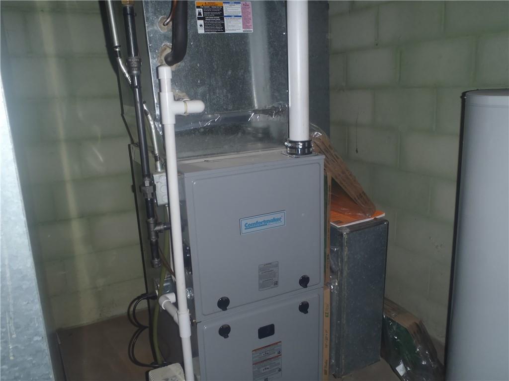 401 Industry Road Buena Vista, PA 15018 - Photo 11 of 12 a bathroom with a shower