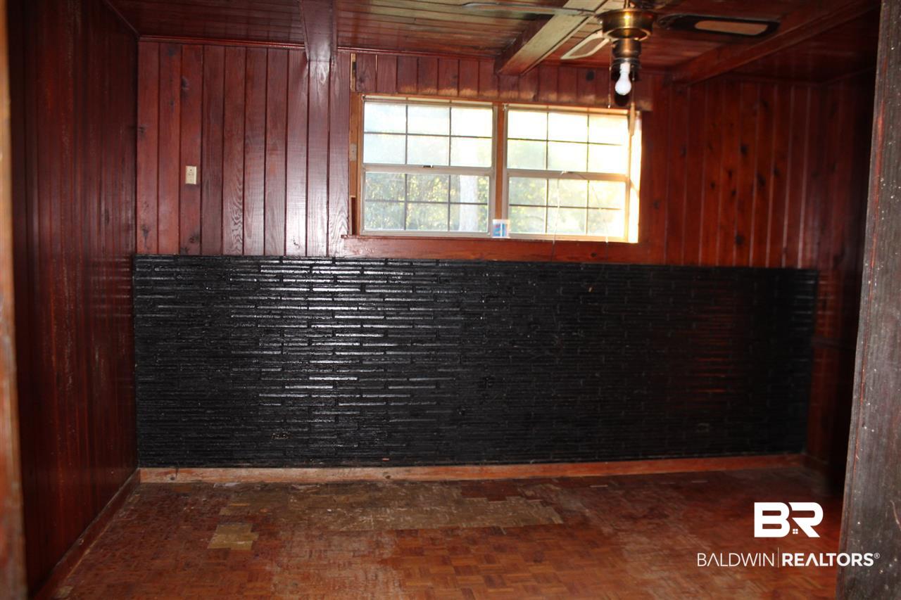19212 Gunnison Road Fairhope, AL 36532 - Photo 8 of 16 Living Room