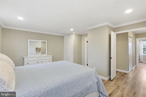 $449,900 | 13707 Autumn Vale Court, Unit 29E, Chantilly, VA 20151