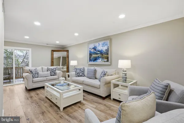 $449,900 | 13707 Autumn Vale Court, Unit 29E, Chantilly, VA 20151