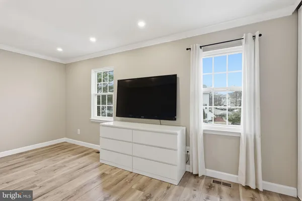 $449,900 | 13707 Autumn Vale Court, Unit 29E, Chantilly, VA 20151