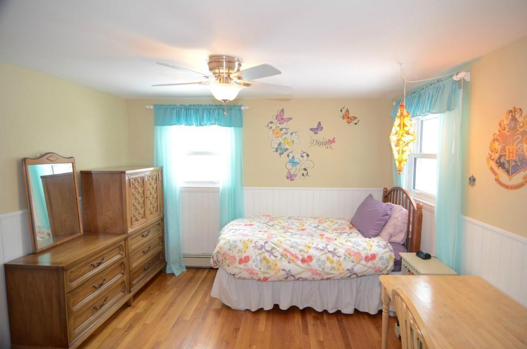 6 Quaker Road Westbrook, ME 04092 - Photo 14 of 23 Bedroom