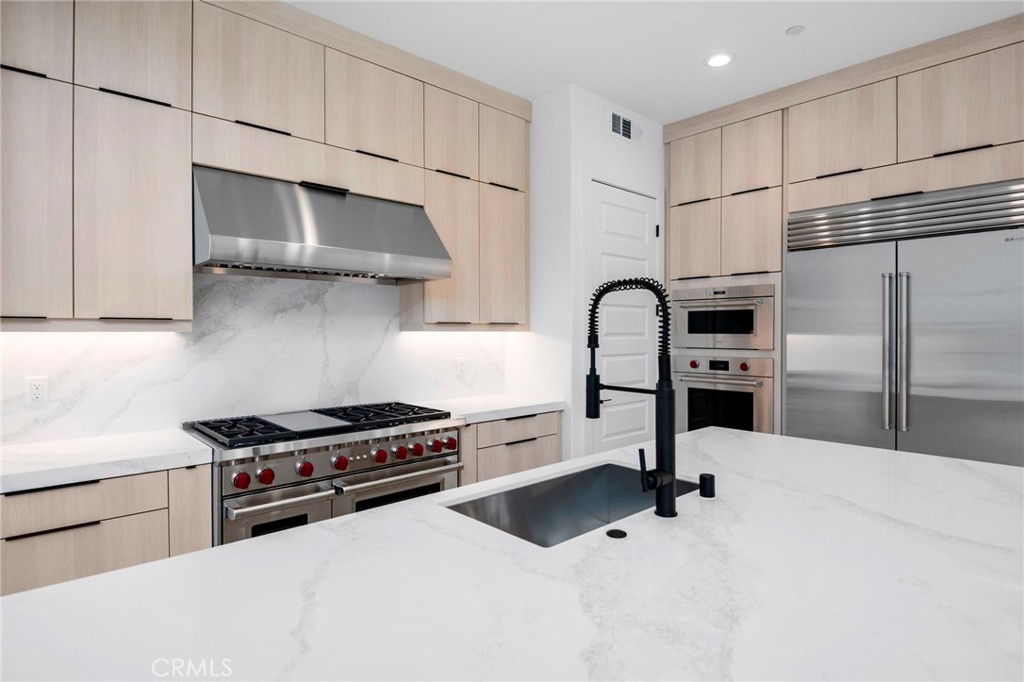 128 Creation Irvine, CA 92618 - Photo 14 of 46