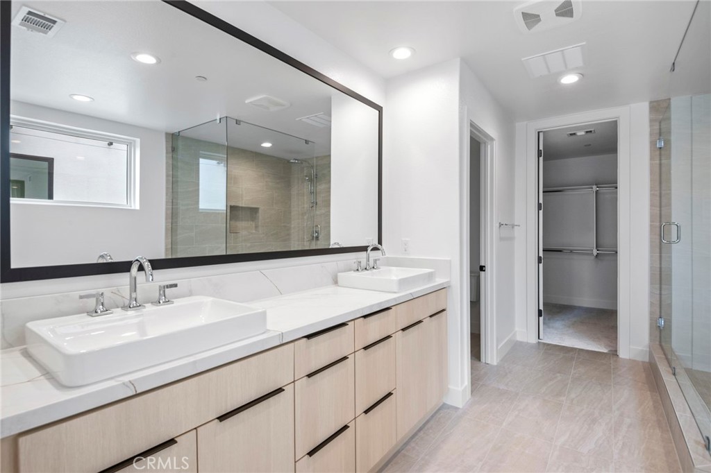 128 Creation Irvine, CA 92618 - Photo 29 of 46