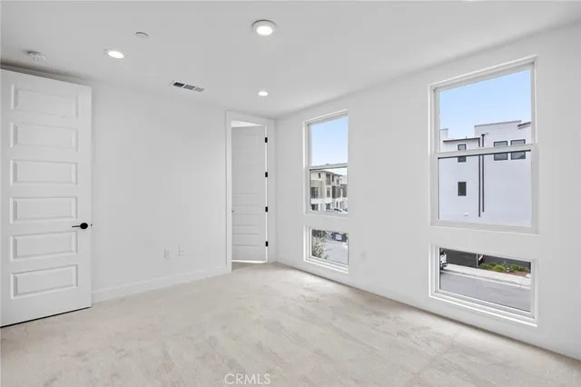 $9,000 | 128 Creation, Irvine, CA 92618