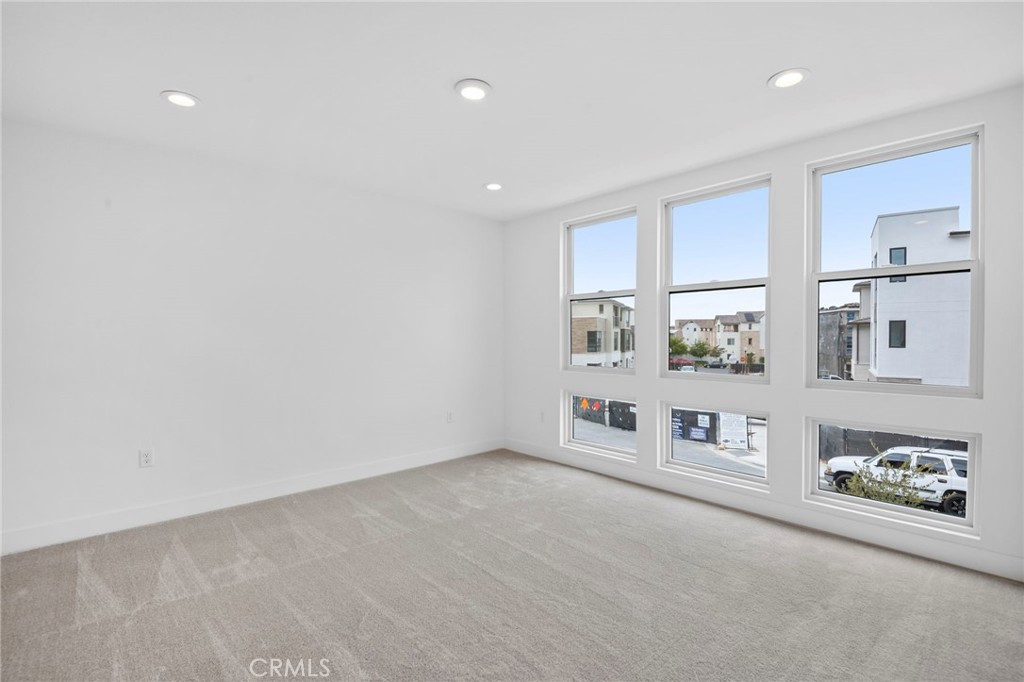 128 Creation Irvine, CA 92618 - Photo 38 of 46