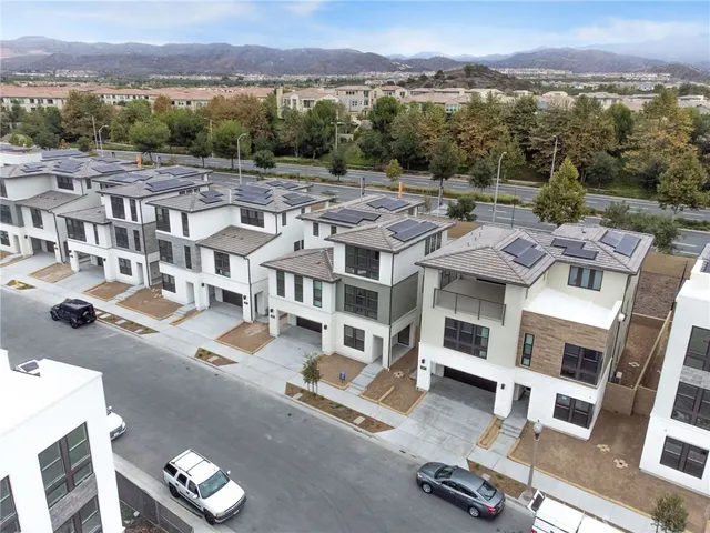 $9,000 | 128 Creation, Irvine, CA 92618