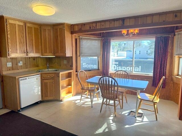 17 Spring Street Madison, ME 04950 - Photo 8 of 50 Kitchen