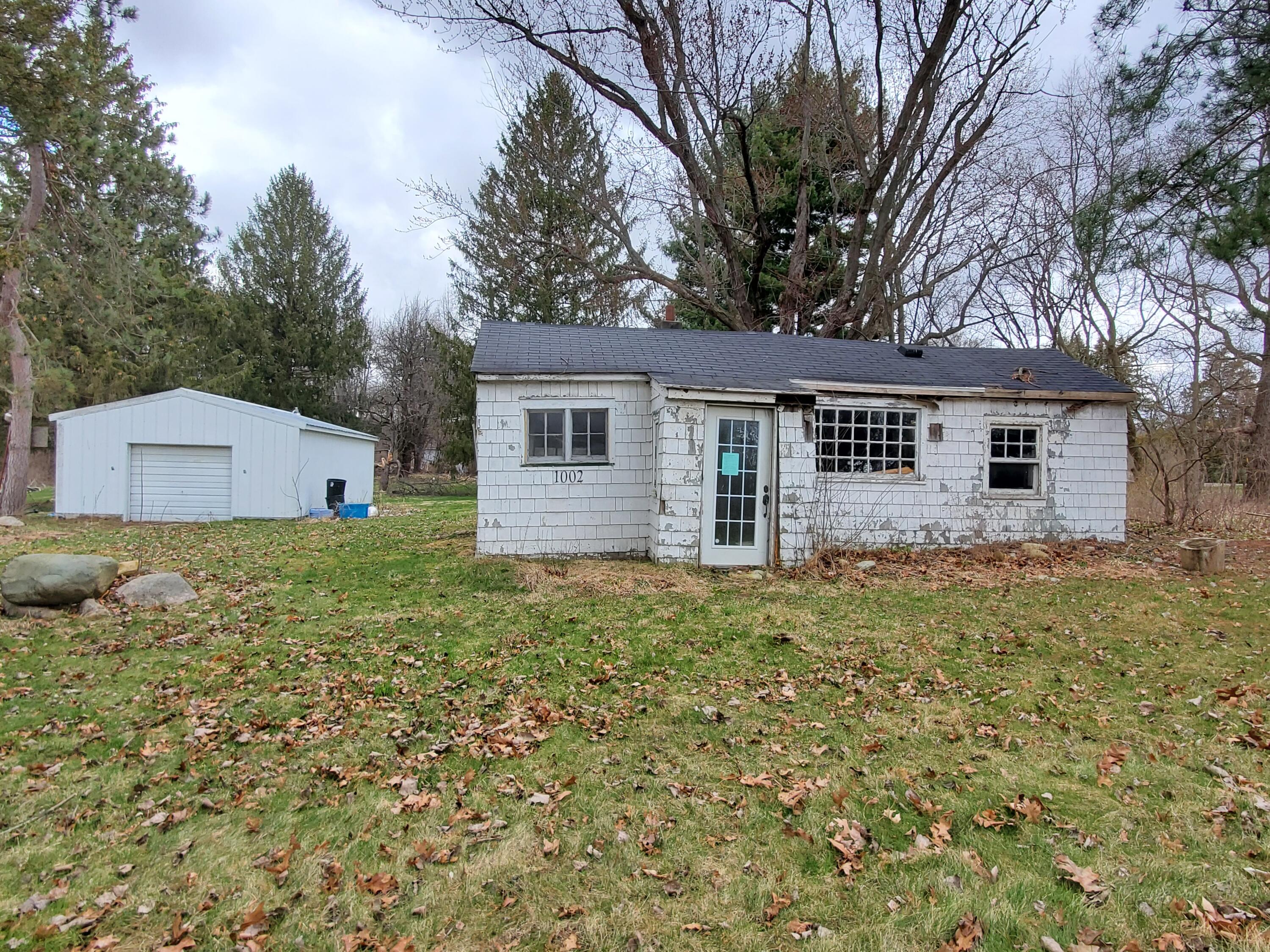8602 Lansing Avenue Rives Junction, MI 49277 - Photo 16 of 24 20220408_171631
