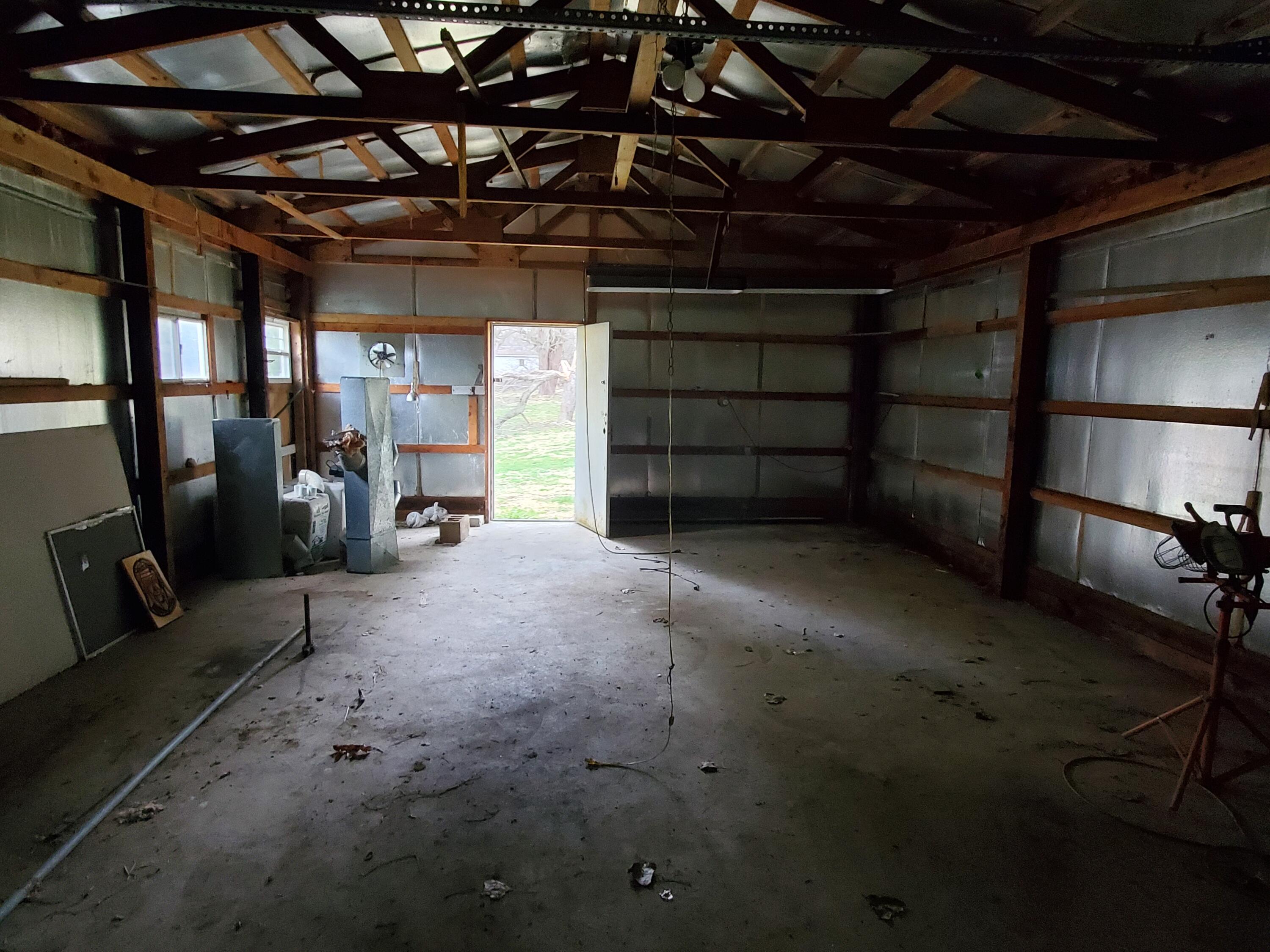 8602 Lansing Avenue Rives Junction, MI 49277 - Photo 21 of 24 20220408_171850