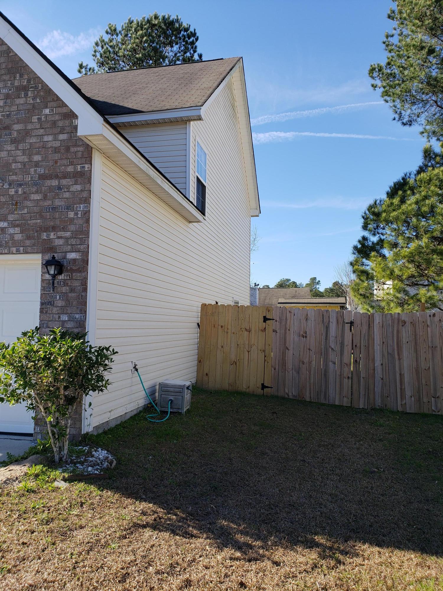 280 Westbrooke Road Summerville, SC 29486 - Photo 3 of 17 20190126_143230