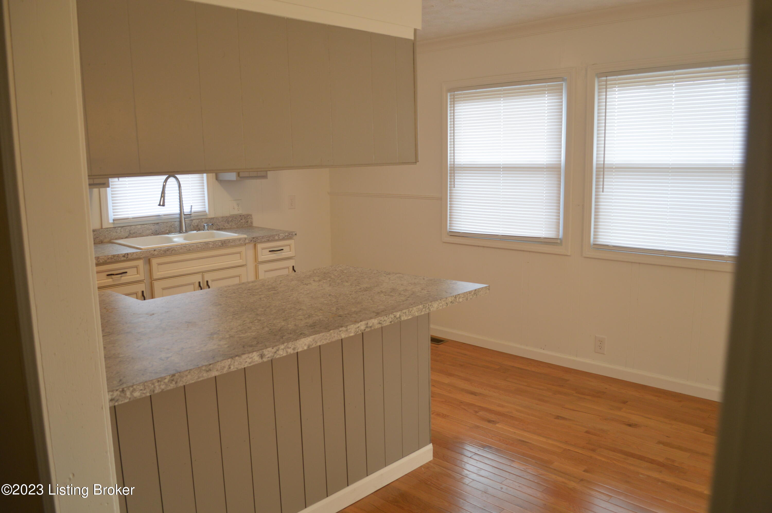 82 Greenbriar Road Milton, KY 40045 - Photo 10 of 21 DSC_0304