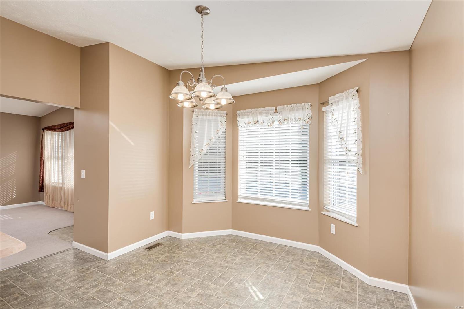9744 Greenridge Heights Road Fairview Heights, IL 62208 - Photo 16 of 35 Gallery Image 16