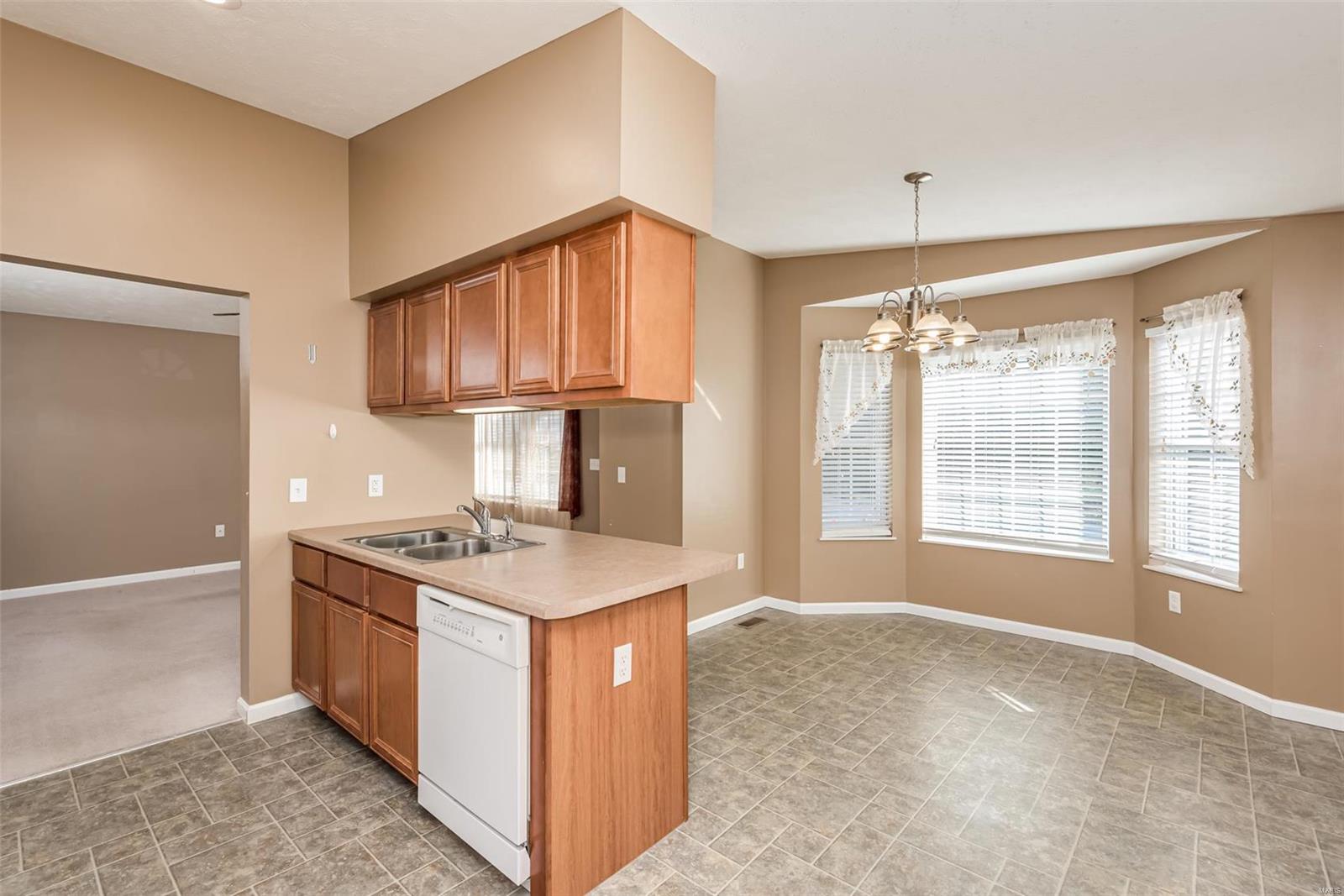 9744 Greenridge Heights Road Fairview Heights, IL 62208 - Photo 18 of 35 Gallery Image 18