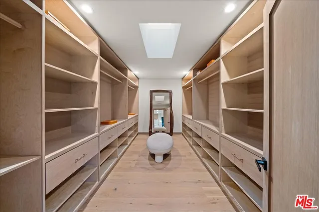 $14,500 | 14537 Hesby Street, Sherman Oaks, CA 91403