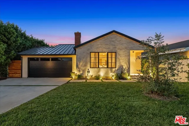 $14,500 | 14537 Hesby Street, Sherman Oaks, CA 91403