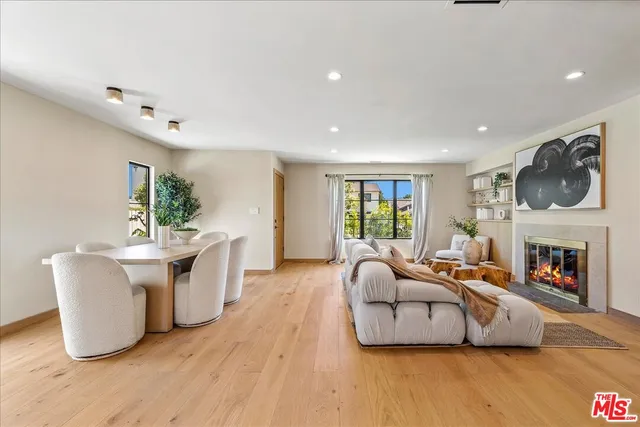 $14,500 | 14537 Hesby Street, Sherman Oaks, CA 91403