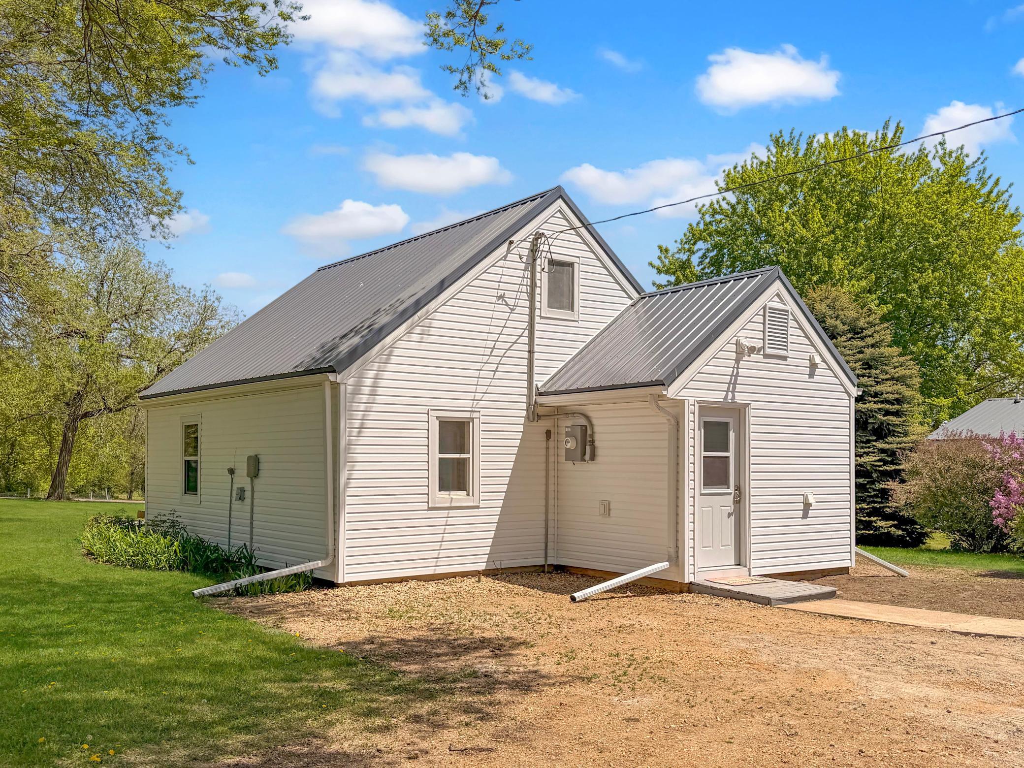 641 Summit Avenue Balaton, MN 56115 - Photo 4 of 34