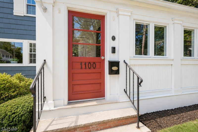 1100 Edgewood Road Elizabeth, NJ 07208 - Photo 3 of 42