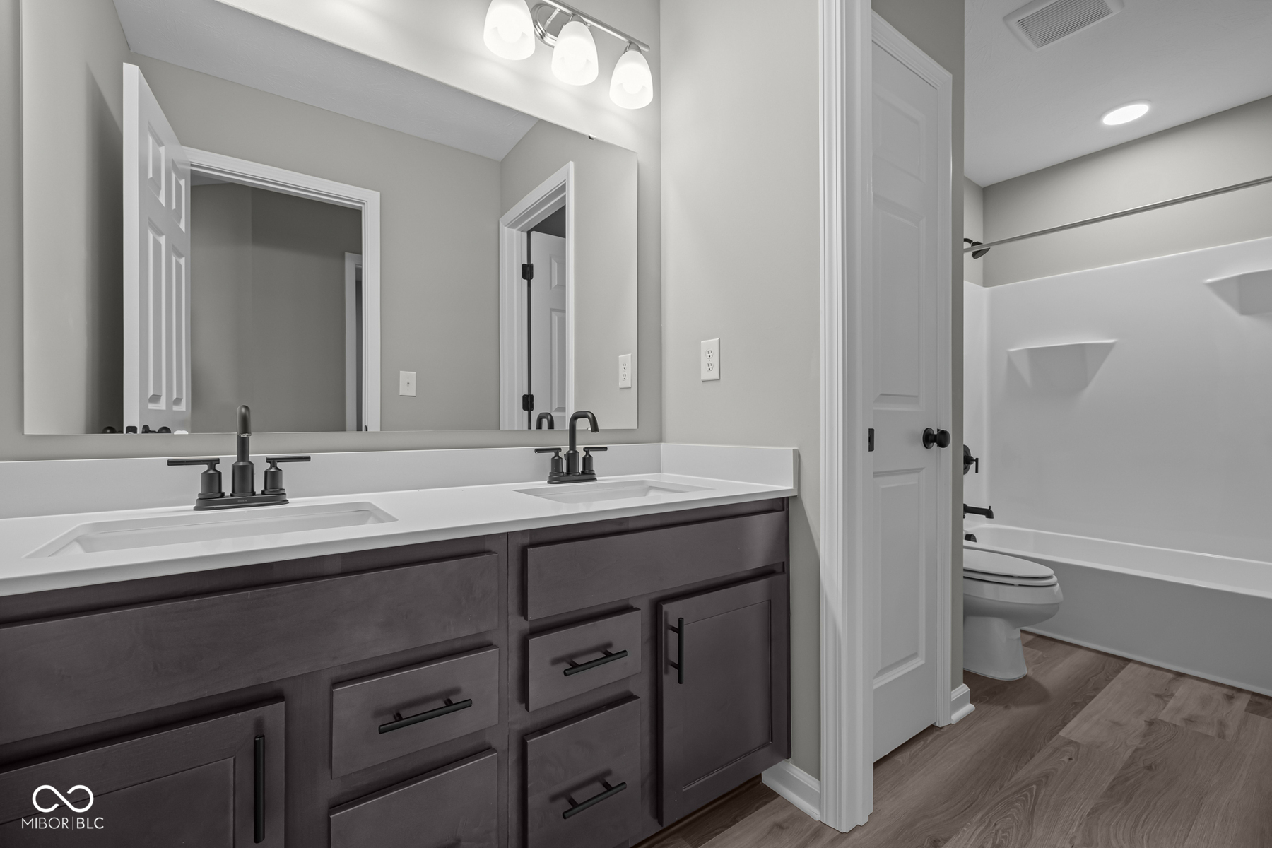 1069 Ridgevine Road Greenwood, IN 46143 - Photo 11 of 36 Gallery Image 11