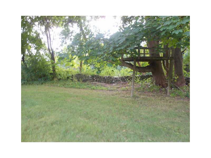 115 Taylor Road Portsmouth, RI 02871 - Photo 20 of 25 Yard/Garden. Great back yard with stone wall!