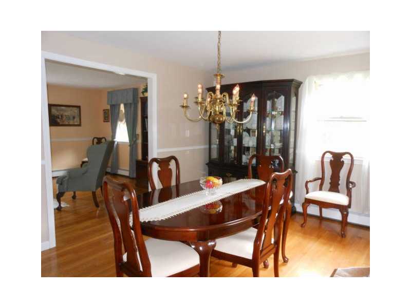 115 Taylor Road Portsmouth, RI 02871 - Photo 9 of 25 Dining Room. Wonderful entertaining home with dining room!