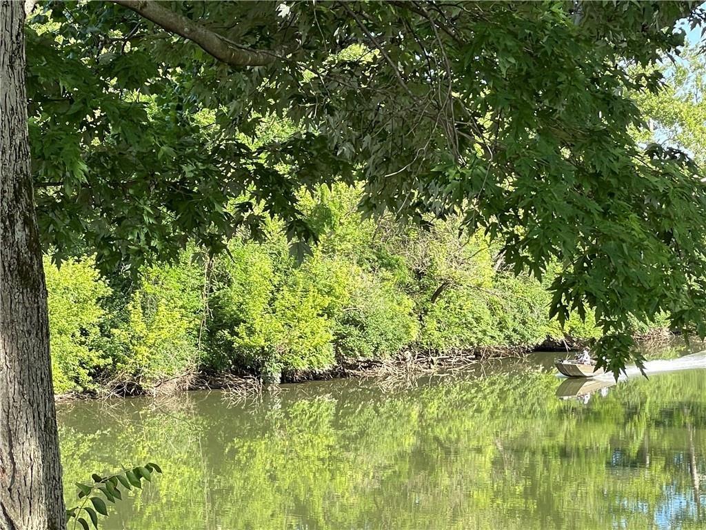 7636 River Road Indianapolis, IN 46240 - Photo 6 of 17 Gallery Image 6