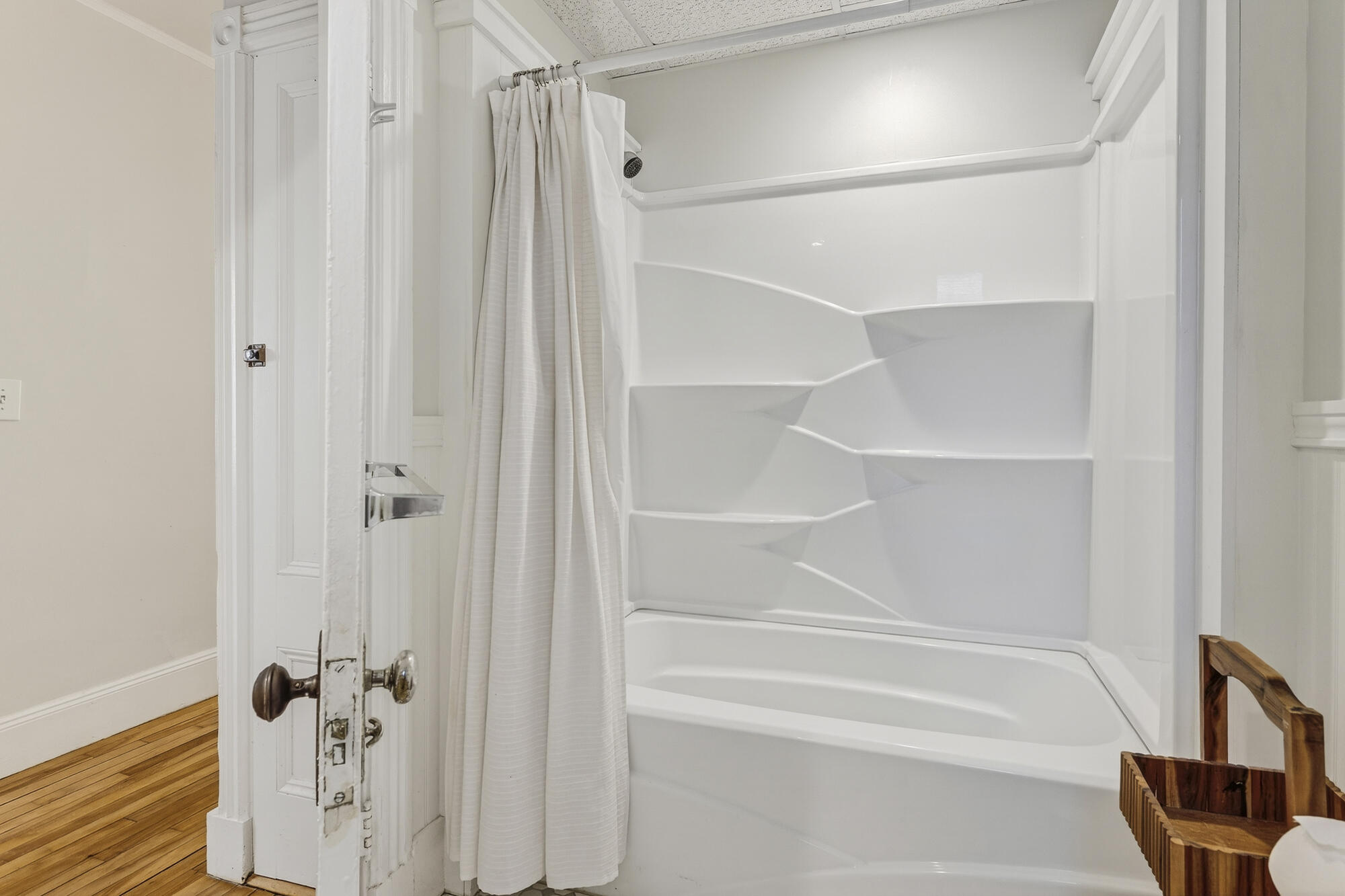 32 State Street, Unit 1 Portland, ME 04101 - Photo 26 of 31 Full Bath