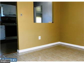 33 Claude Road Hamilton, NJ 08620 - Photo 3 of 11 Dining Room