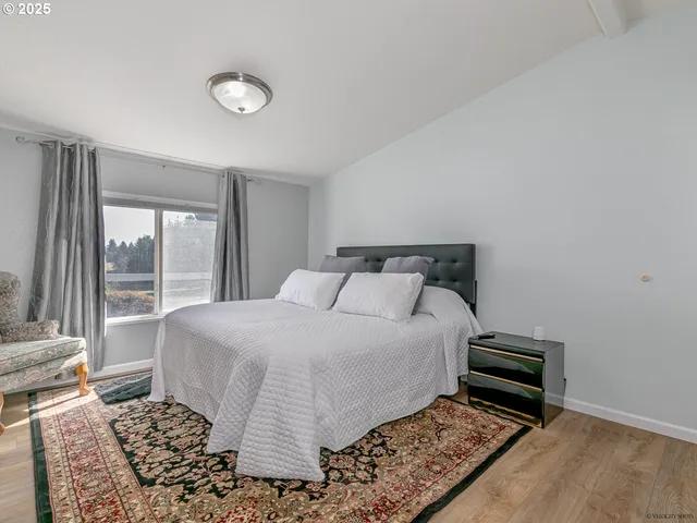 $975,000 | 44871 Highway 26, Sandy, OR 97055