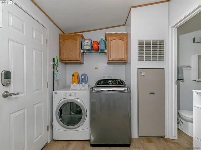 $975,000 | 44871 Highway 26, Sandy, OR 97055