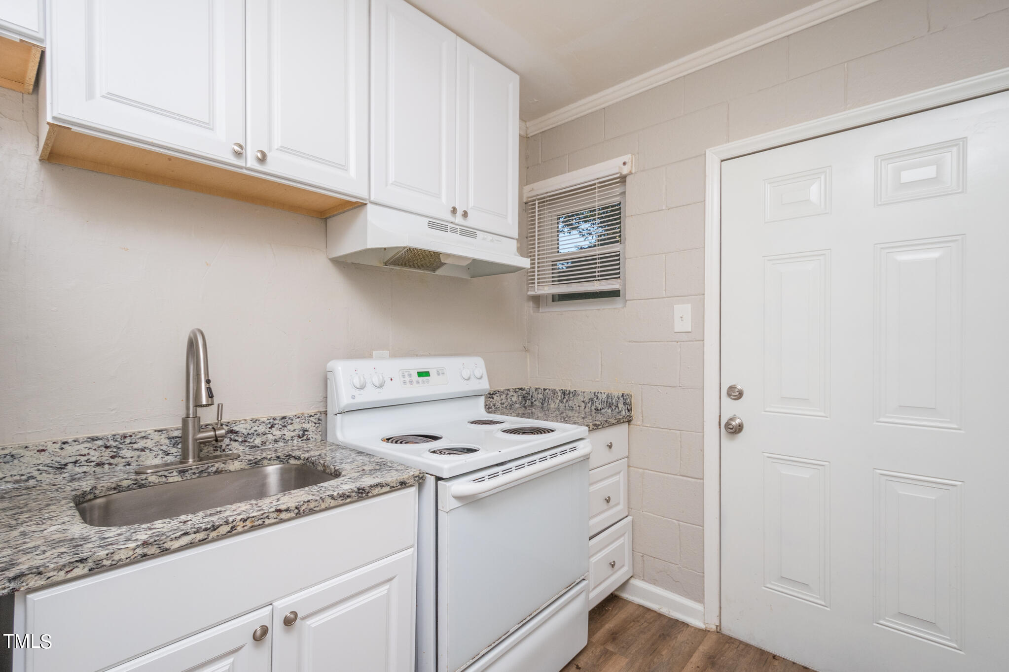 1600 Cross Street Raleigh, NC 27610 - Photo 7 of 18 Kitchen 2 - 1600 Cross St