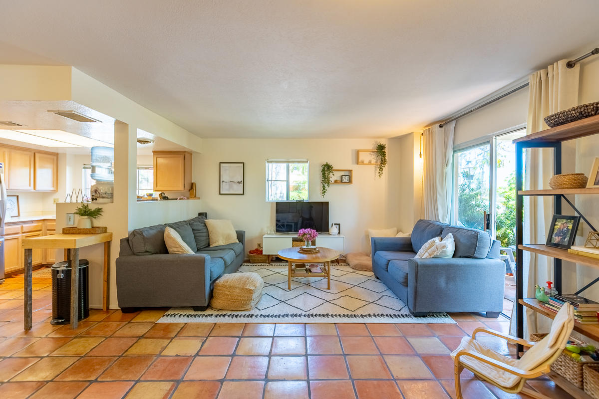 7150 Georgetown Road Goleta, CA 93117 - Photo 2 of 29 Living_7150 Georgetown
