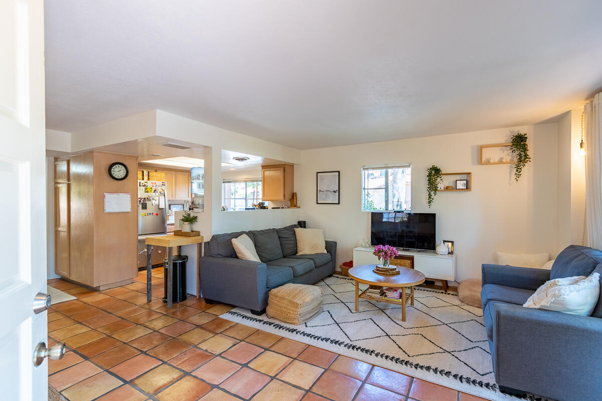 7150 Georgetown Road Goleta, CA 93117 - Photo 6 of 29 Entry_7150 Georgetown