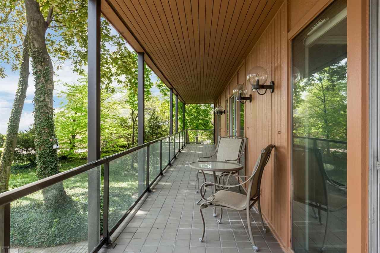 735 Lake Shore Road Grosse Pointe Shores, MI 48236 - Photo 36 of 98